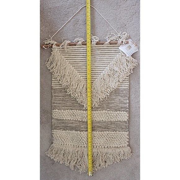 New with Tags - 70s-Style Macrame Artisan Wall Hanging, BOHO, Concepts Brand - Picture 7 of 8